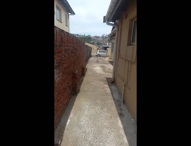 2 BEDROOM HOUSE RENTED IN MEREWENT